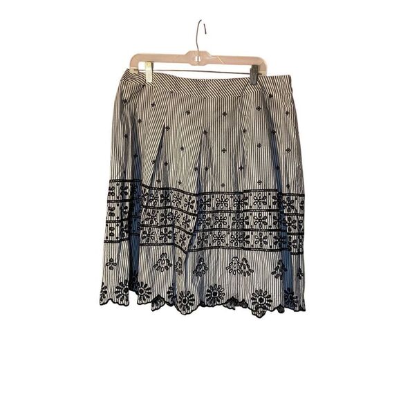Talbots Woman’s Eyelet Pleated Striped Embroidered Skirt Size 14 - Picture 2 of 5